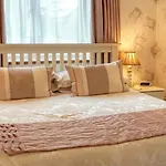 Bessiestown Country 5*