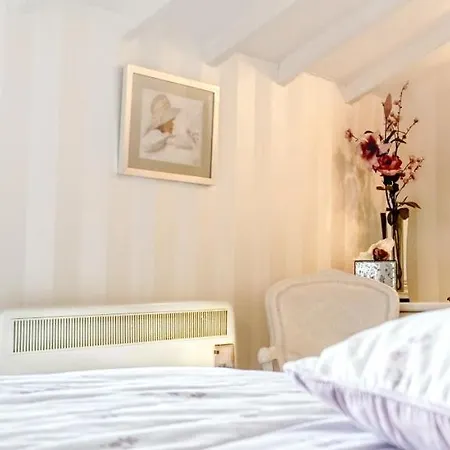 Bessiestown Country בית הארחה