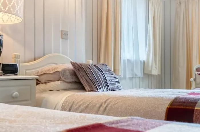 Bessiestown Country 5*